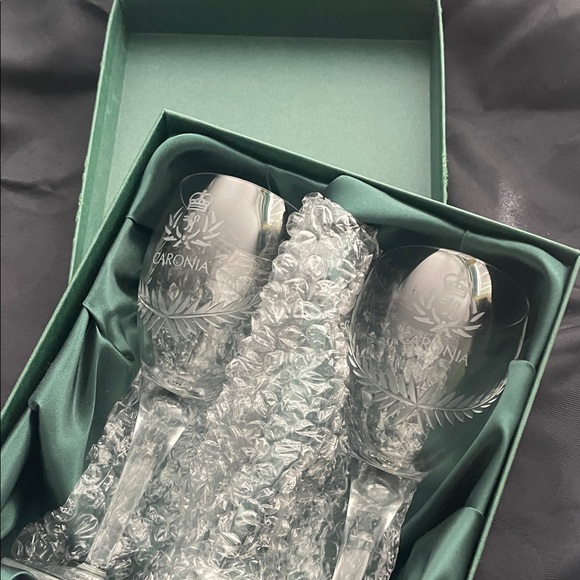 Burns Crystal hand crafted in Scotland wine glasses made for the Cunard Caronia - Picture 4 of 14